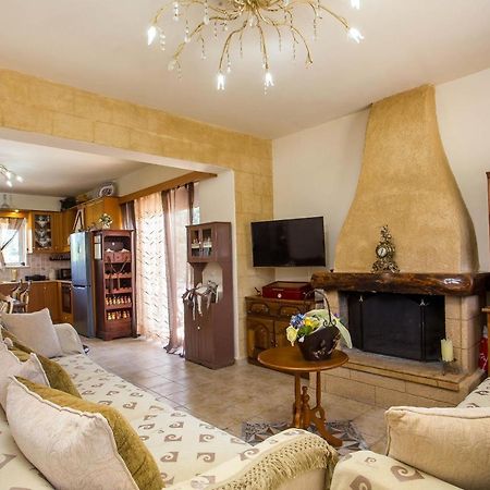 Laylande House Villa เธโอโลกอส ภายนอก รูปภาพ