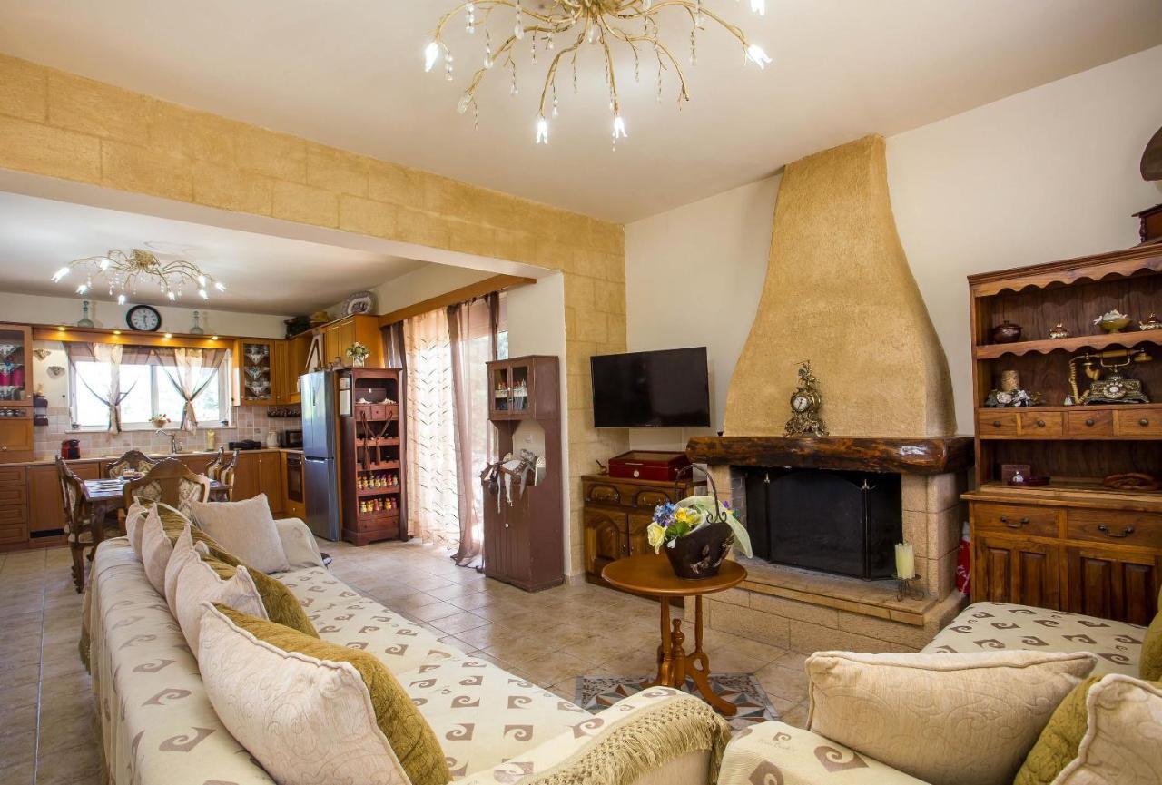 Laylande House Villa เธโอโลกอส ภายนอก รูปภาพ