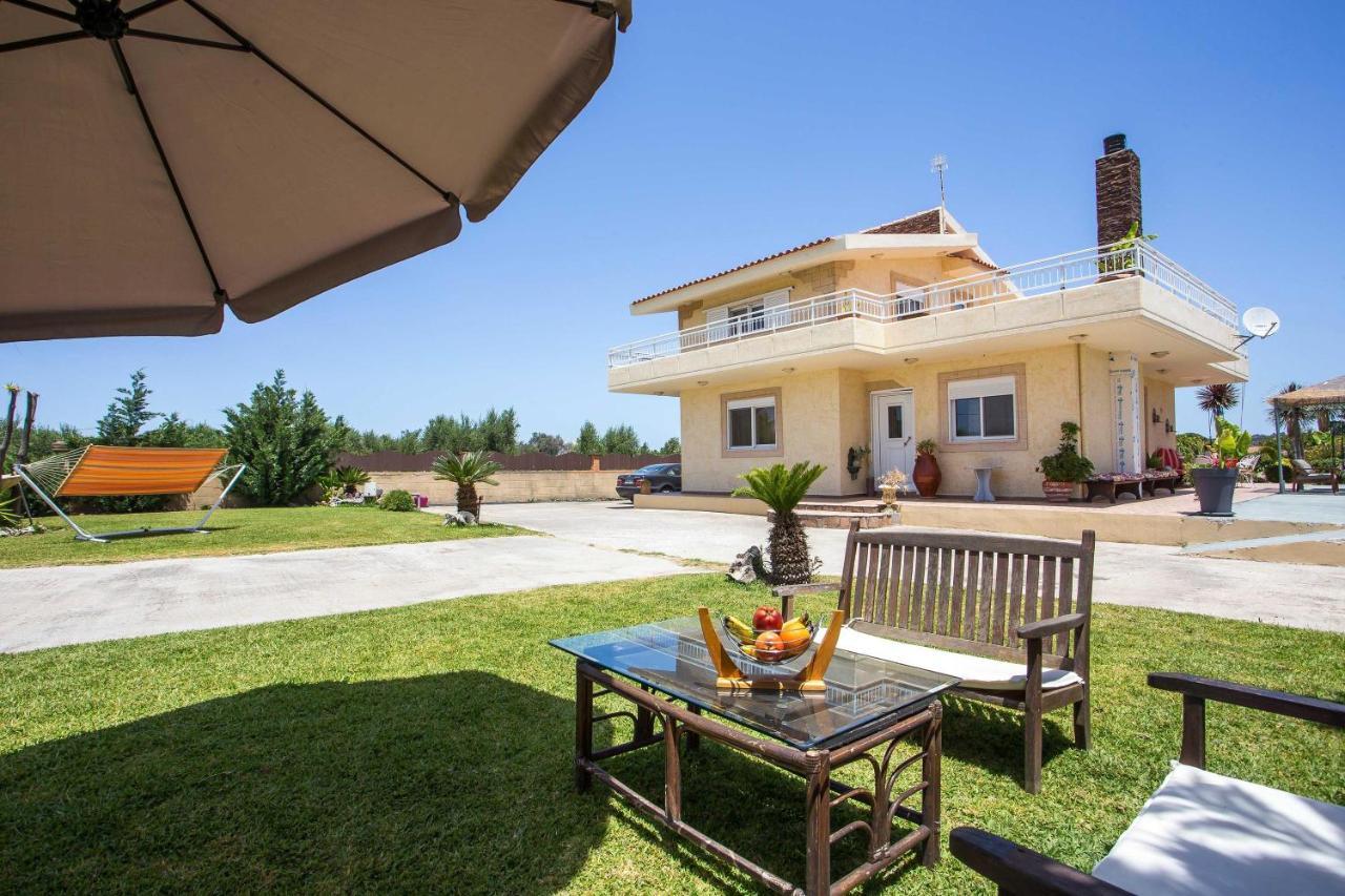 Laylande House Villa เธโอโลกอส ภายนอก รูปภาพ