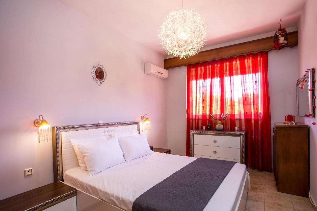 Laylande House Villa เธโอโลกอส ภายนอก รูปภาพ