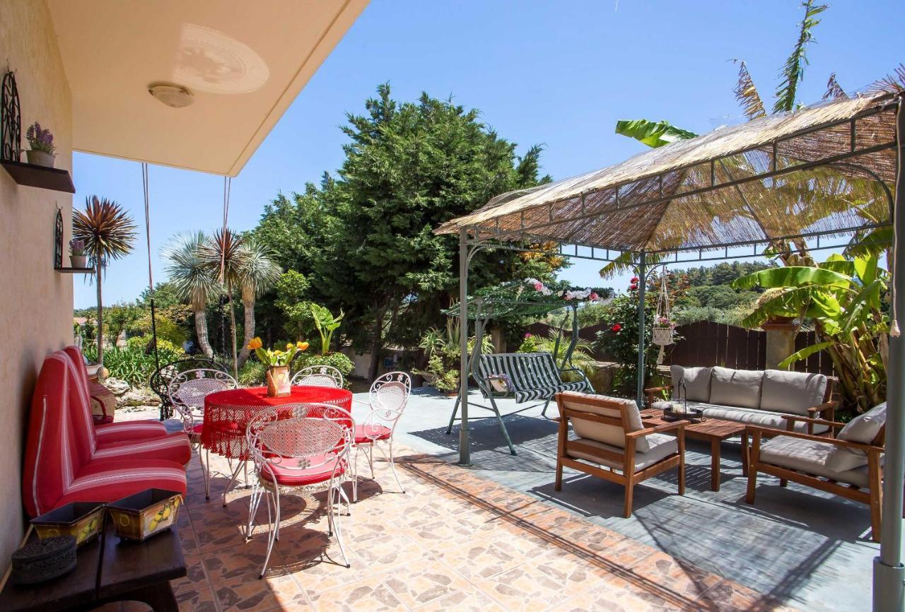Laylande House Villa เธโอโลกอส ภายนอก รูปภาพ