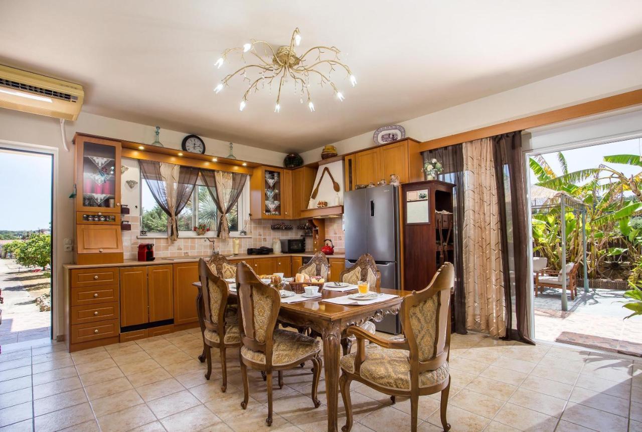 Laylande House Villa เธโอโลกอส ภายนอก รูปภาพ